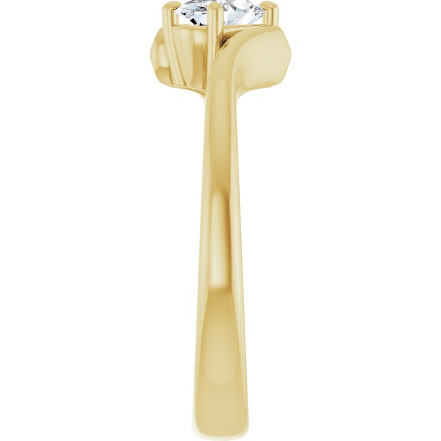 oval-10K Yellow gold