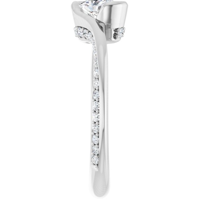 oval-18K White gold