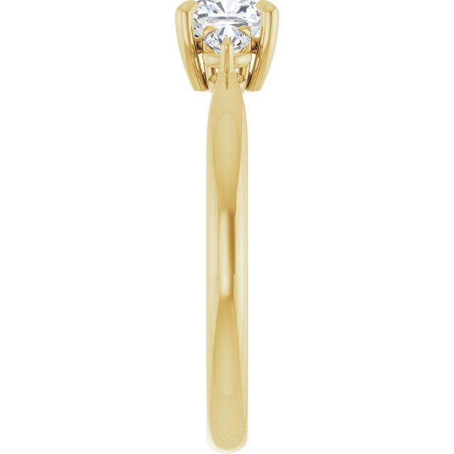 cushion-18K Yellow gold