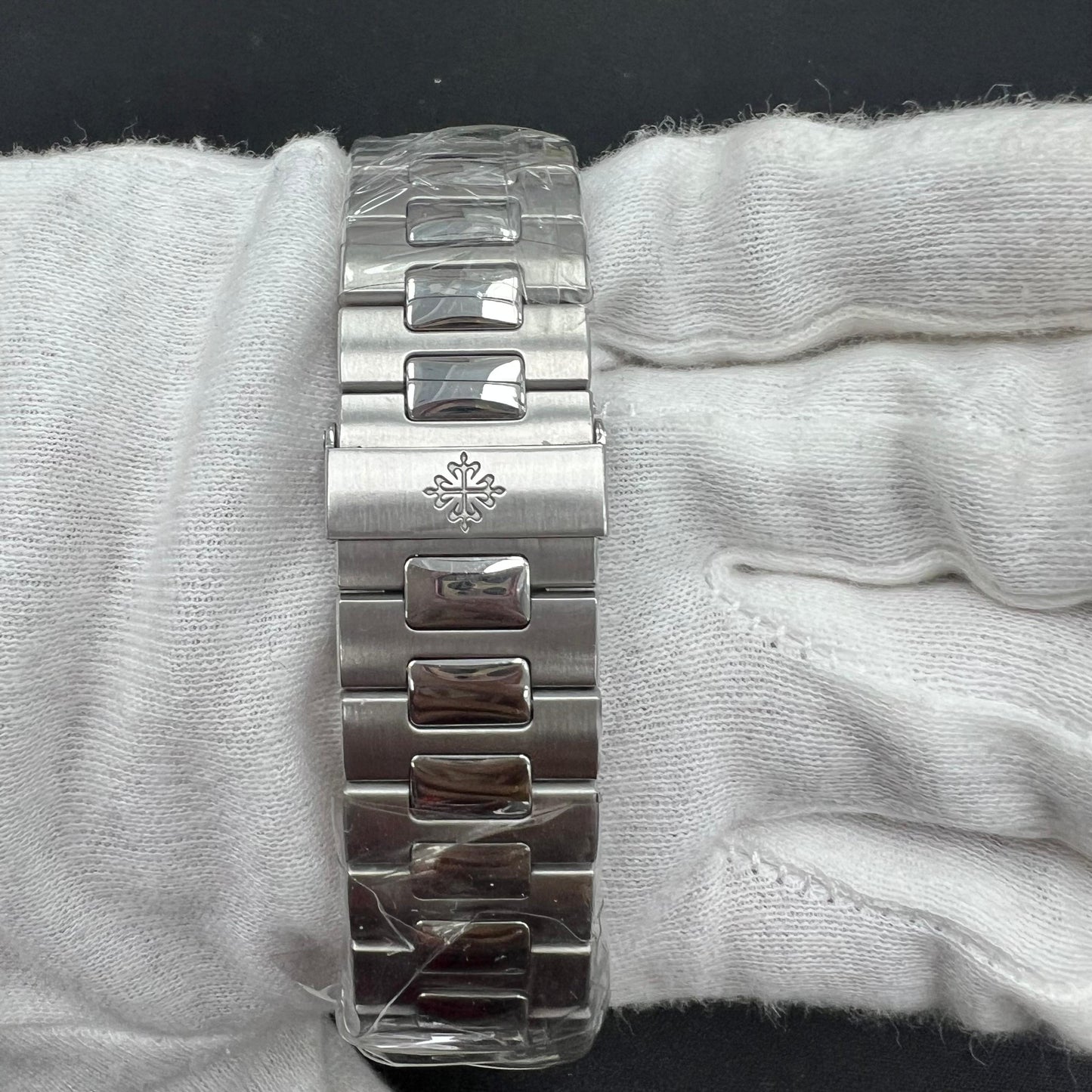 PATEK PHILIPPE NAUTILUS 6076LW