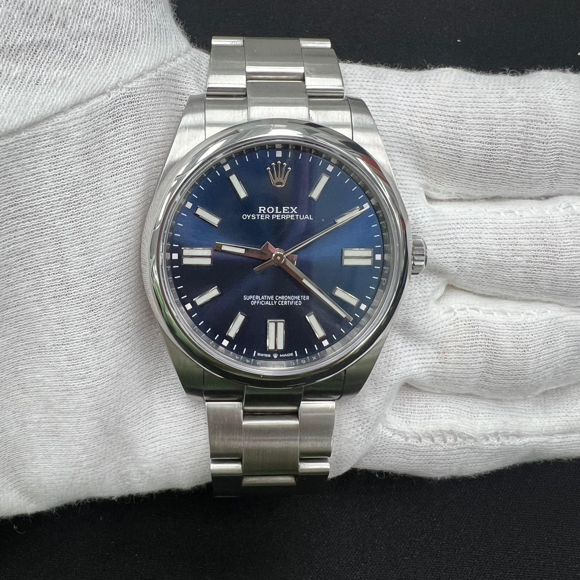 ROLEX OYSTER PERPETUAL A2037LW